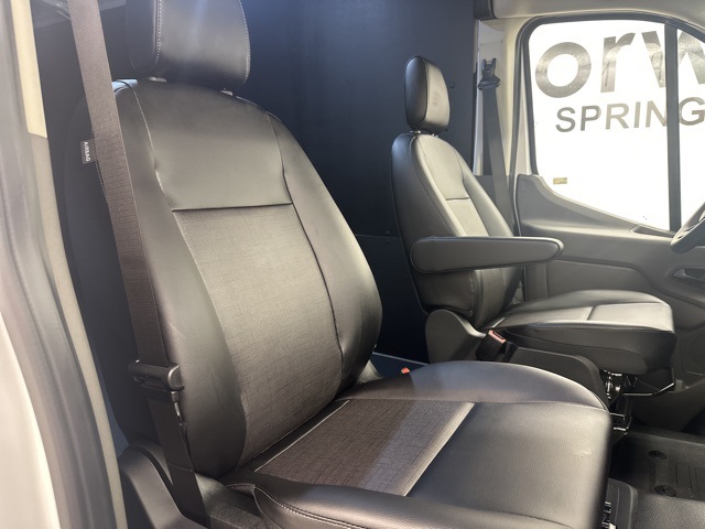 2025 Ford Transit photo 27