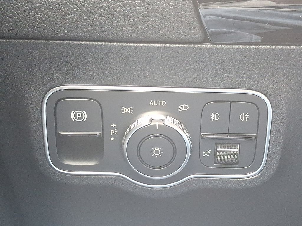 2026 Mercedes Benz GLA 250 4MATIC photo 17