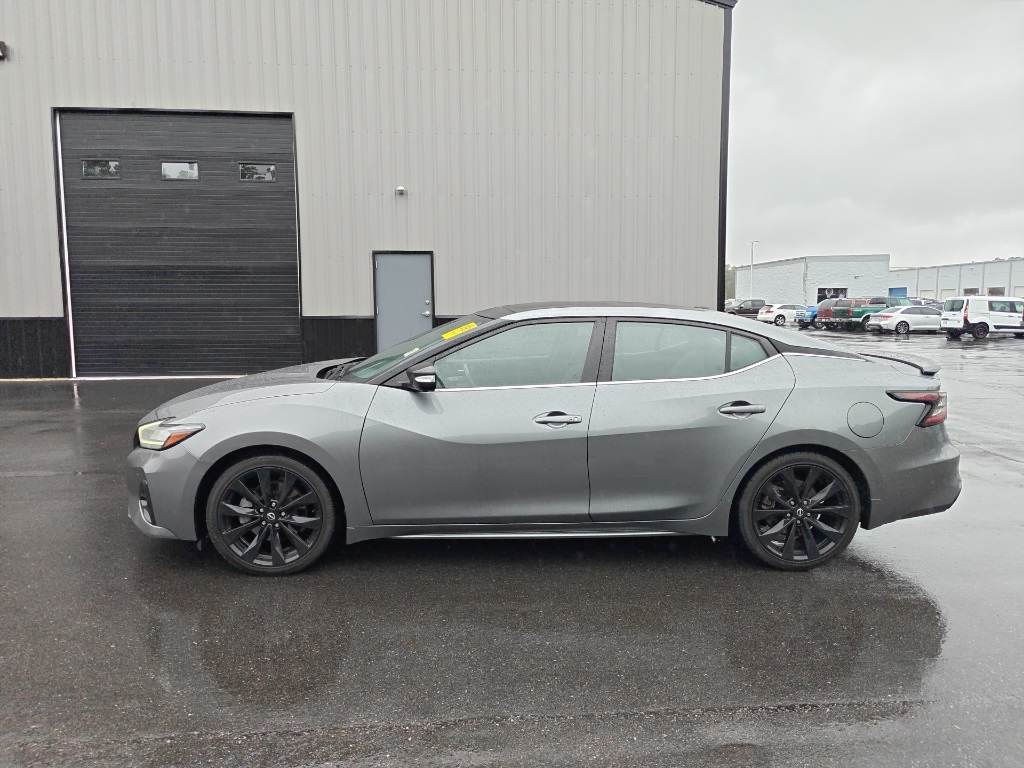 2023 Nissan Maxima SR photo 4