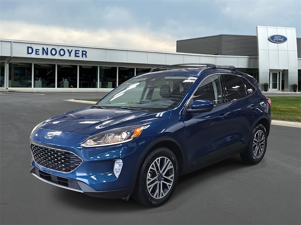 2020 Ford Escape SEL