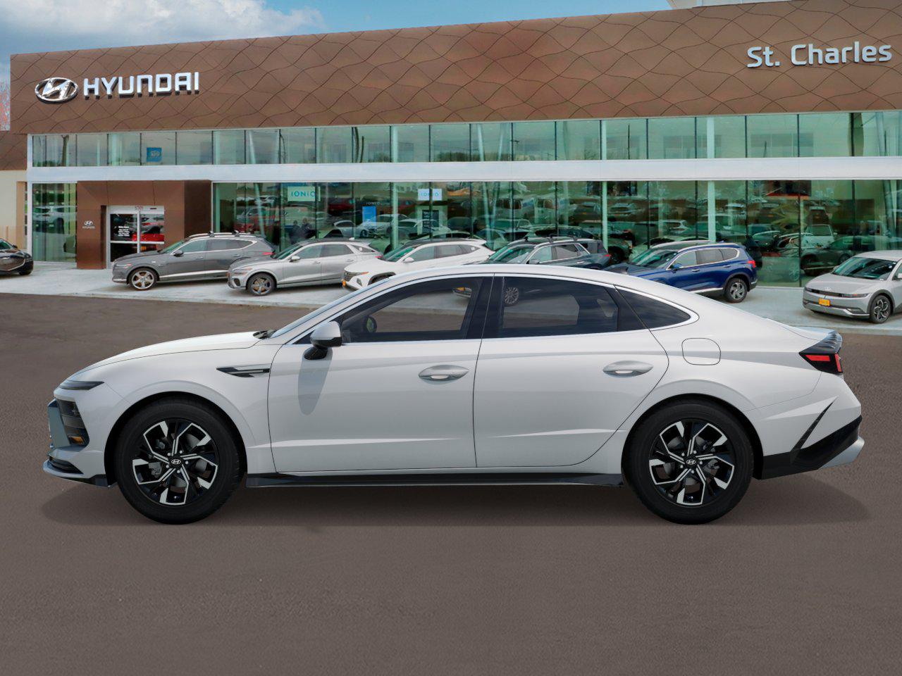 2025 Hyundai Sonata SEL photo 3