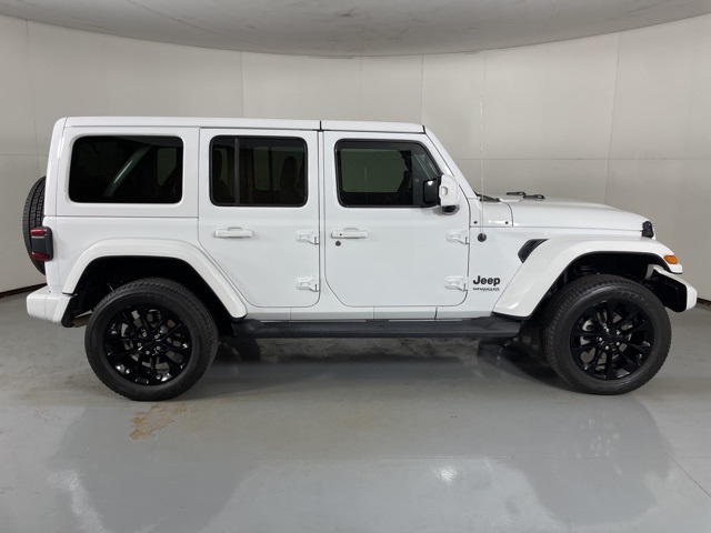 2022 Jeep Wrangler Unlimited Sahara High Altitude photo 9