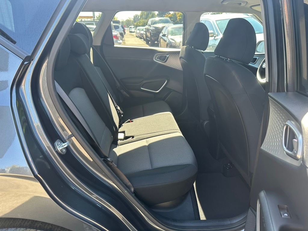 2023 Kia Soul LX photo 26