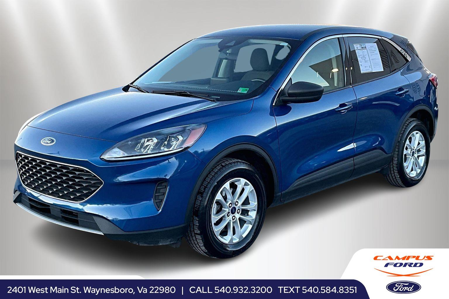 2022 Ford Escape SE's photo