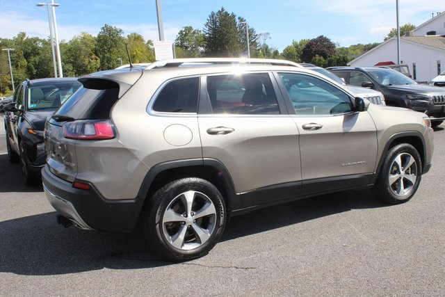 2021 Jeep Cherokee Limited photo 26