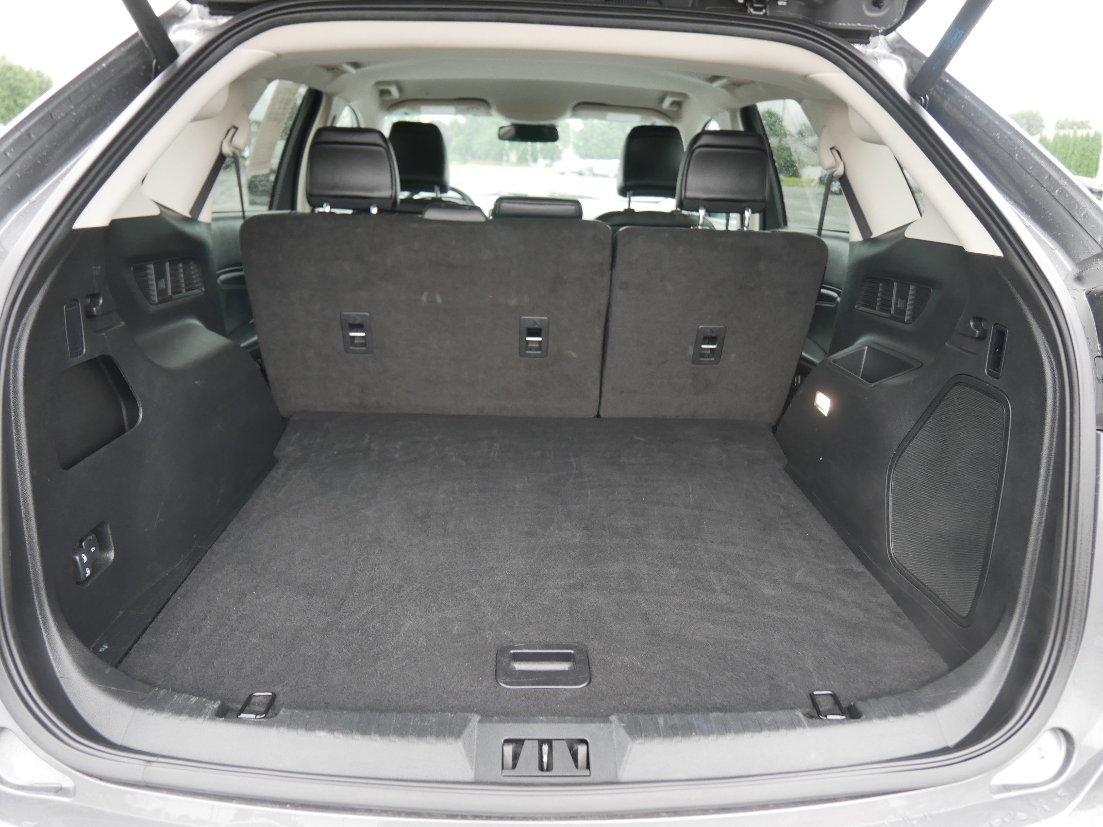 2024 Ford Edge Titanium photo 12
