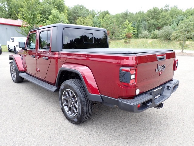 2021 Jeep Gladiator Sport photo 3