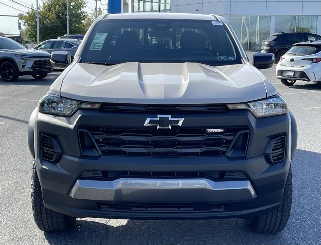 2026 Chevrolet Colorado Trail Boss photo 2