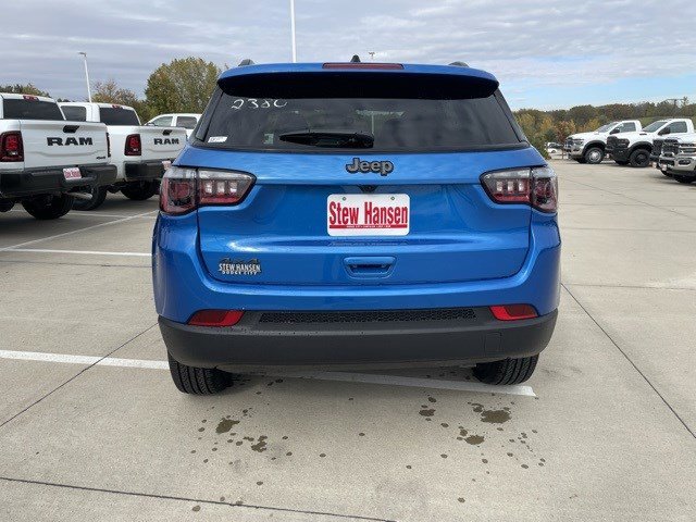 2026 Jeep Compass Latitude Altitude photo 4