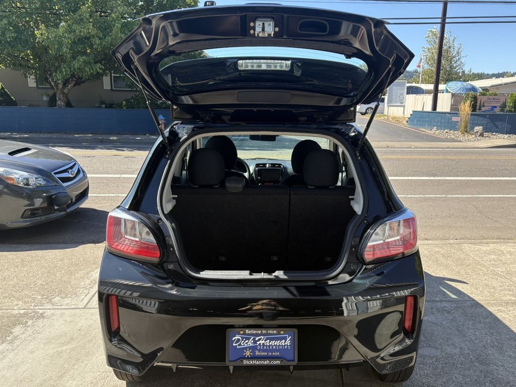 2021 Mitsubishi Mirage ES photo 9