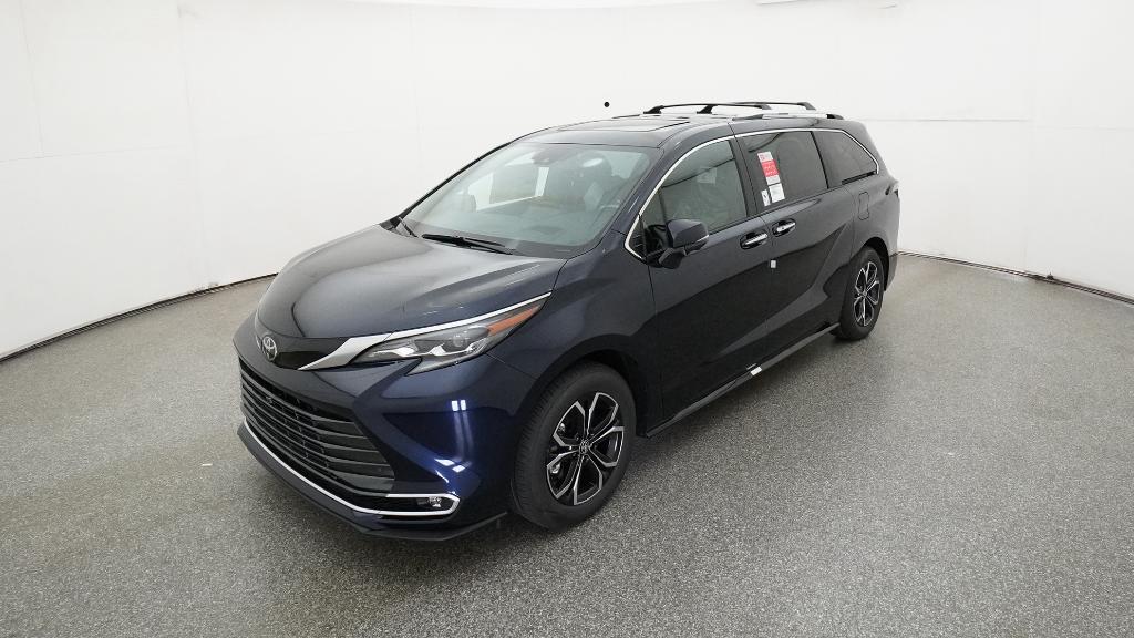 2026 Toyota Sienna Platinum's photo