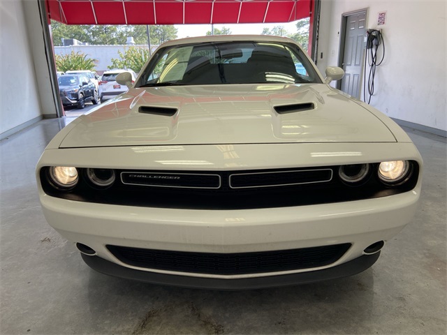 2019 Dodge Challenger SXT photo 12
