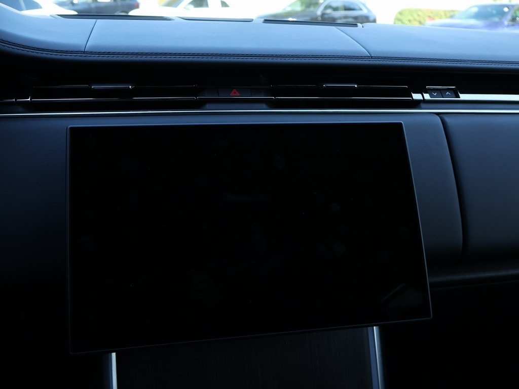 2025 Land Rover Range Rover SE photo 20