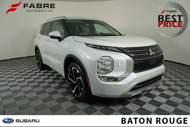 2022 Mitsubishi Outlander SEL's photo