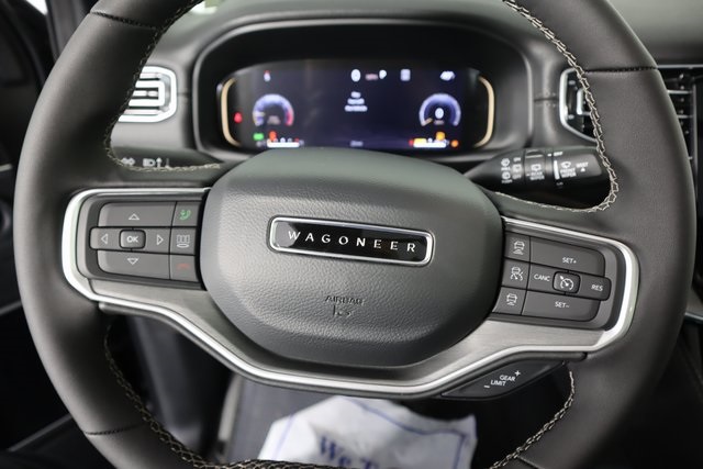 2025 Jeep Wagoneer Series III photo 11