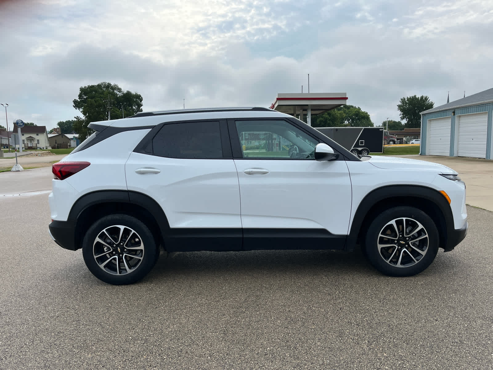 2024 Chevrolet Trailblazer LT photo 5