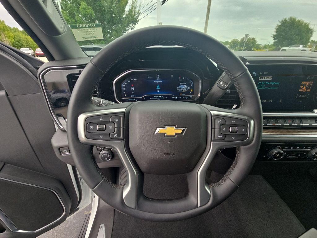 2023 Chevrolet Silverado 1500 LT photo 16