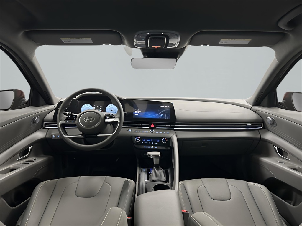 2024 Hyundai Elantra SEL photo 11