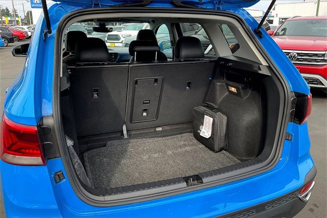 2023 Volkswagen Taos SE photo 24