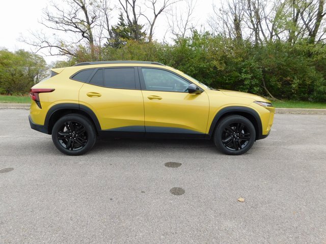 2024 Chevrolet Trax ACTIV photo 2
