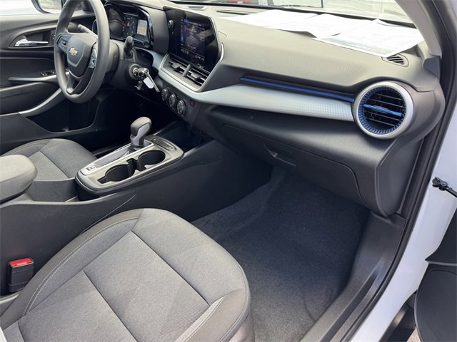 2024 Chevrolet Trax LS photo 6