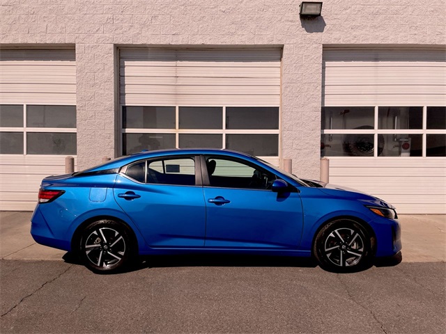 2024 Nissan Sentra SV photo 2