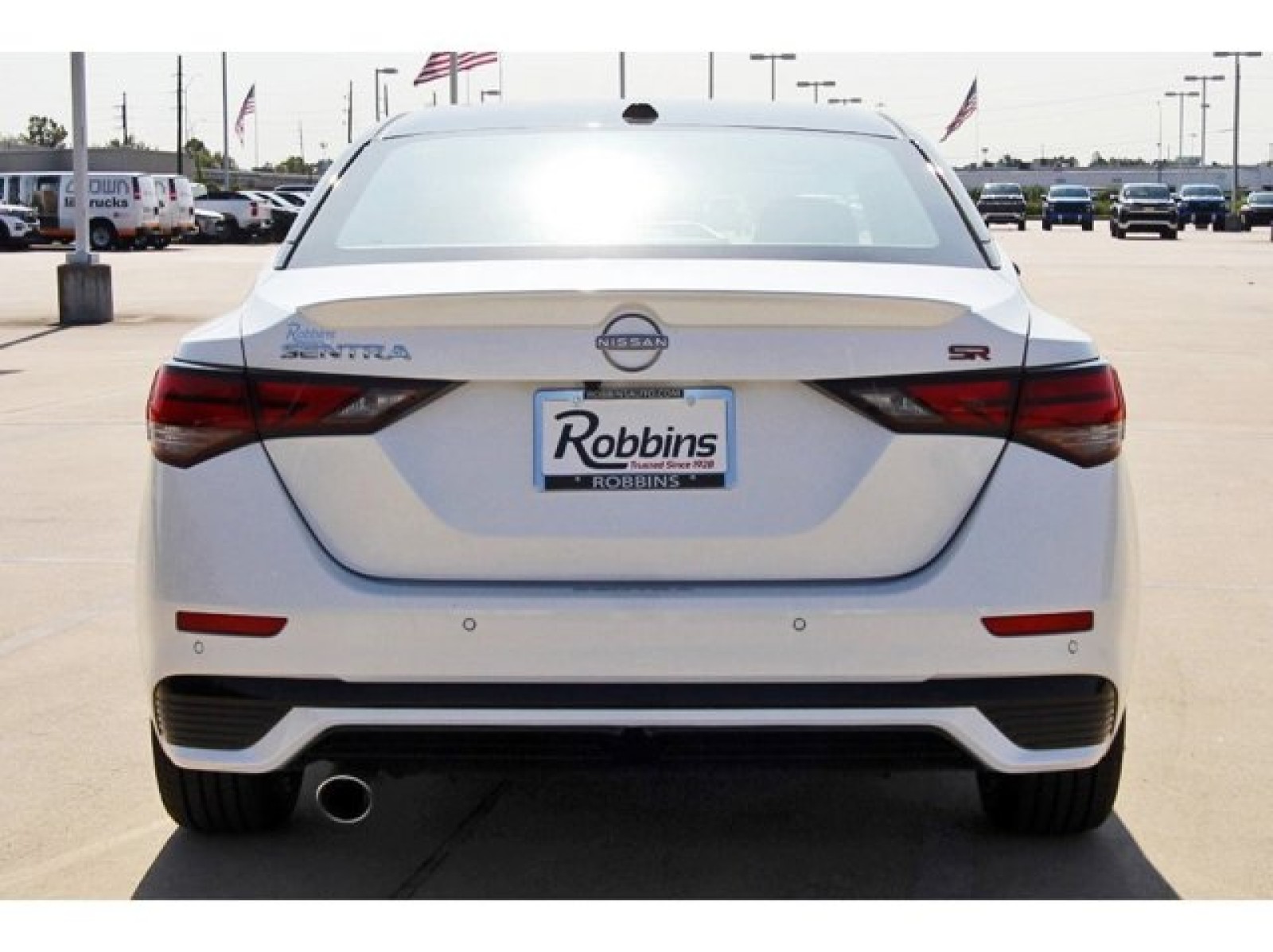 2025 Nissan Sentra SR White at Robbins Nissan