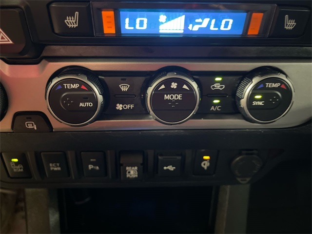 2023 Toyota Tacoma Limited photo 14