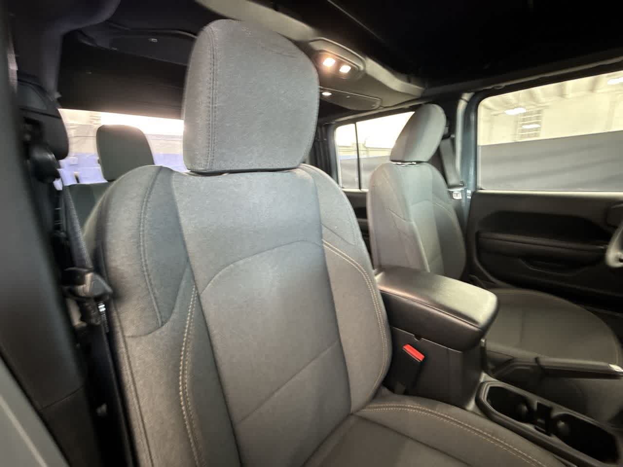 2024 Jeep Gladiator Sport photo 22