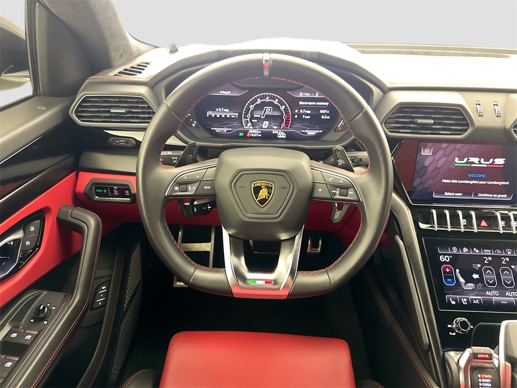 2022 Lamborghini Urus photo 23