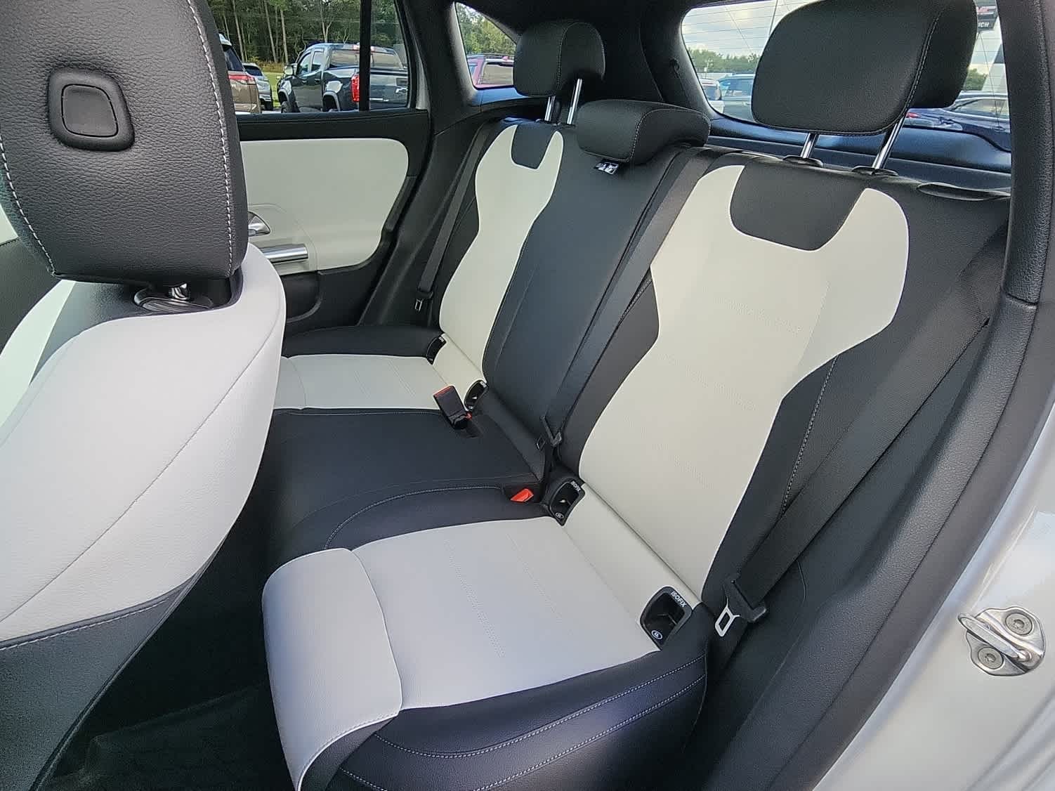 2023 Mercedes Benz GLA 250 4MATIC photo 7