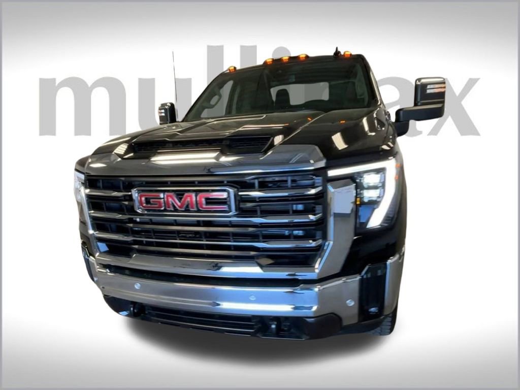 2025 Gmc Sierra HD SLT photo 3