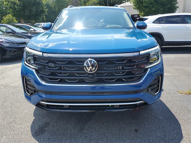 2026 Volkswagen Atlas SEL Premium R-Line photo 2