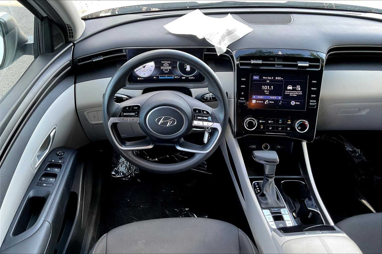 2024 Hyundai Tucson SE photo 5