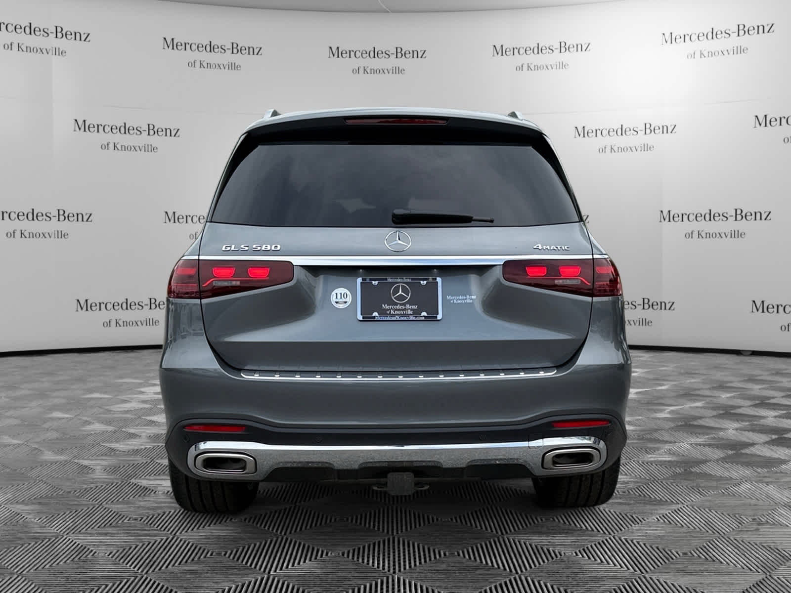 2025 Mercedes Benz GLS 580 4MATIC photo 4