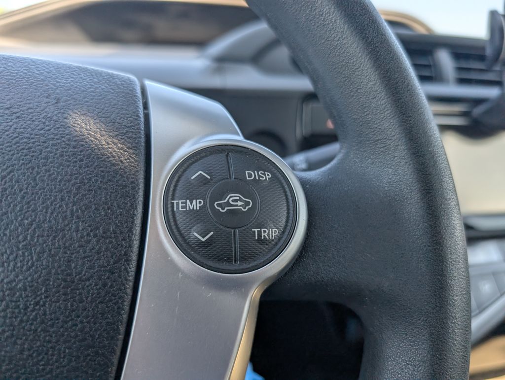 2015 Toyota Prius C Four photo 9