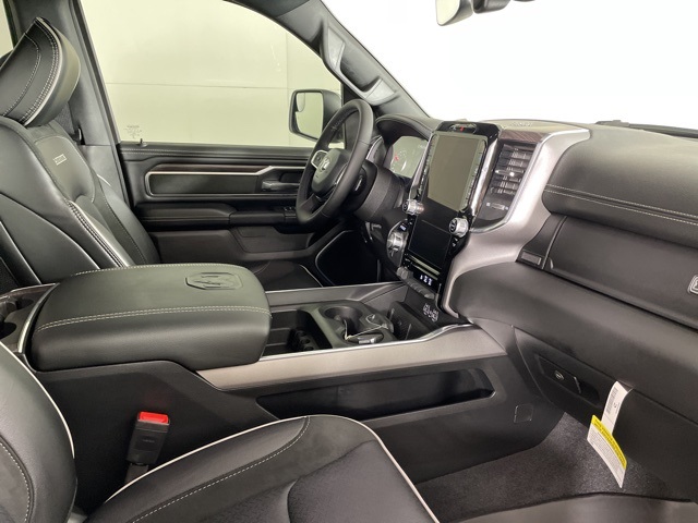 2025 Ram 1500 Laramie photo 13