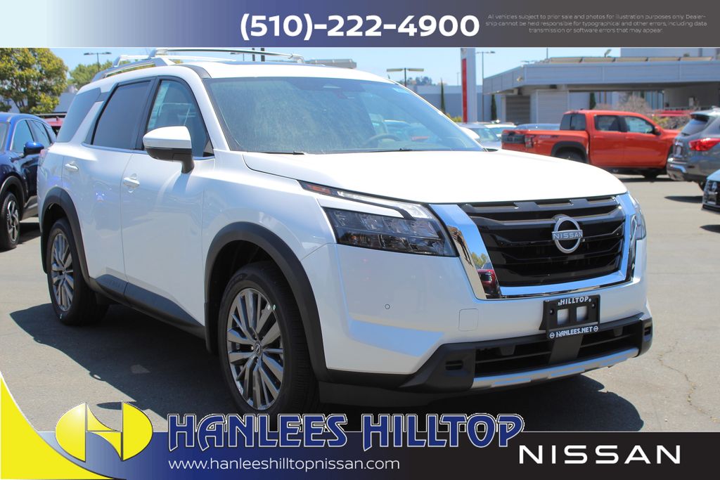 2025 Nissan Pathfinder SL photo 4