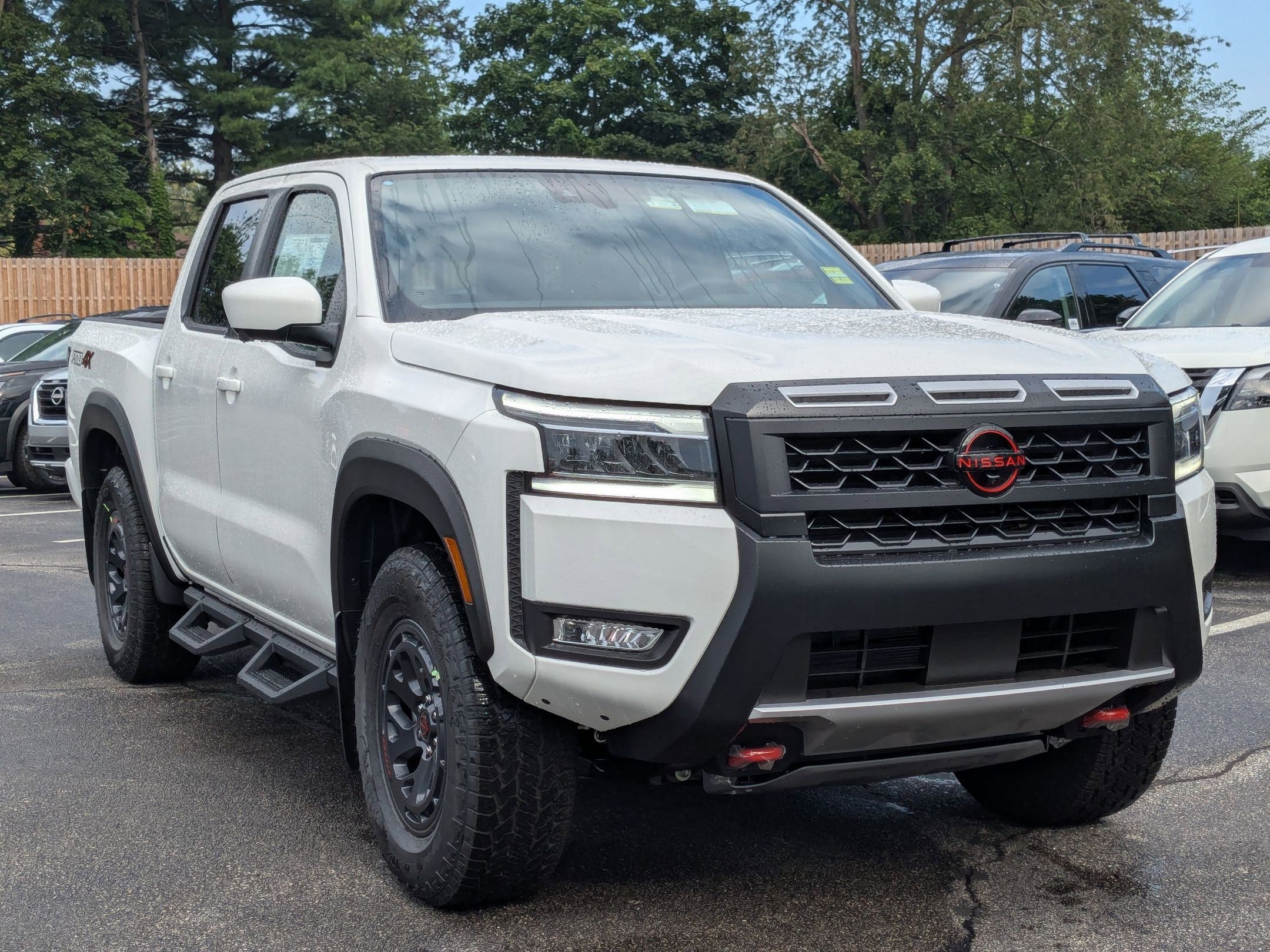 2025 Nissan Frontier PRO-4X photo 6