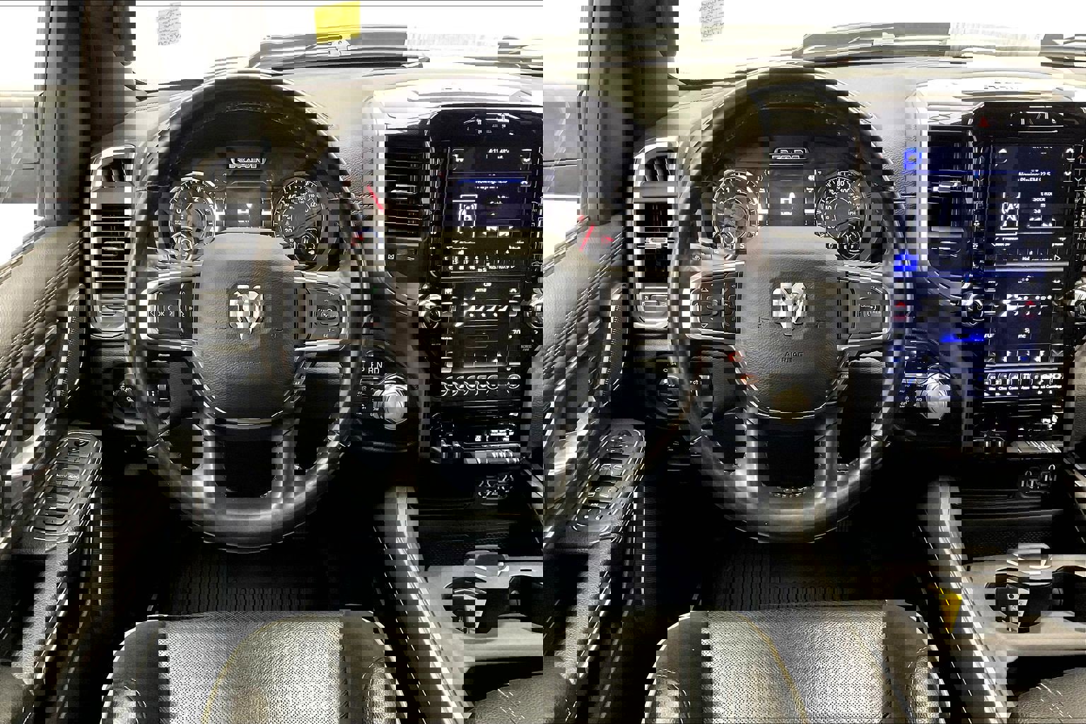 2021 Ram 1500 Laramie photo 4