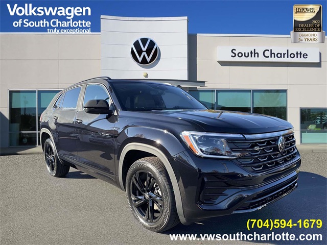 2026 Volkswagen Atlas Cross Sport SEL R-LINE's photo