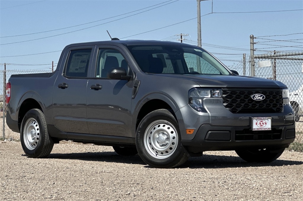 2025 Ford Maverick XL photo 2