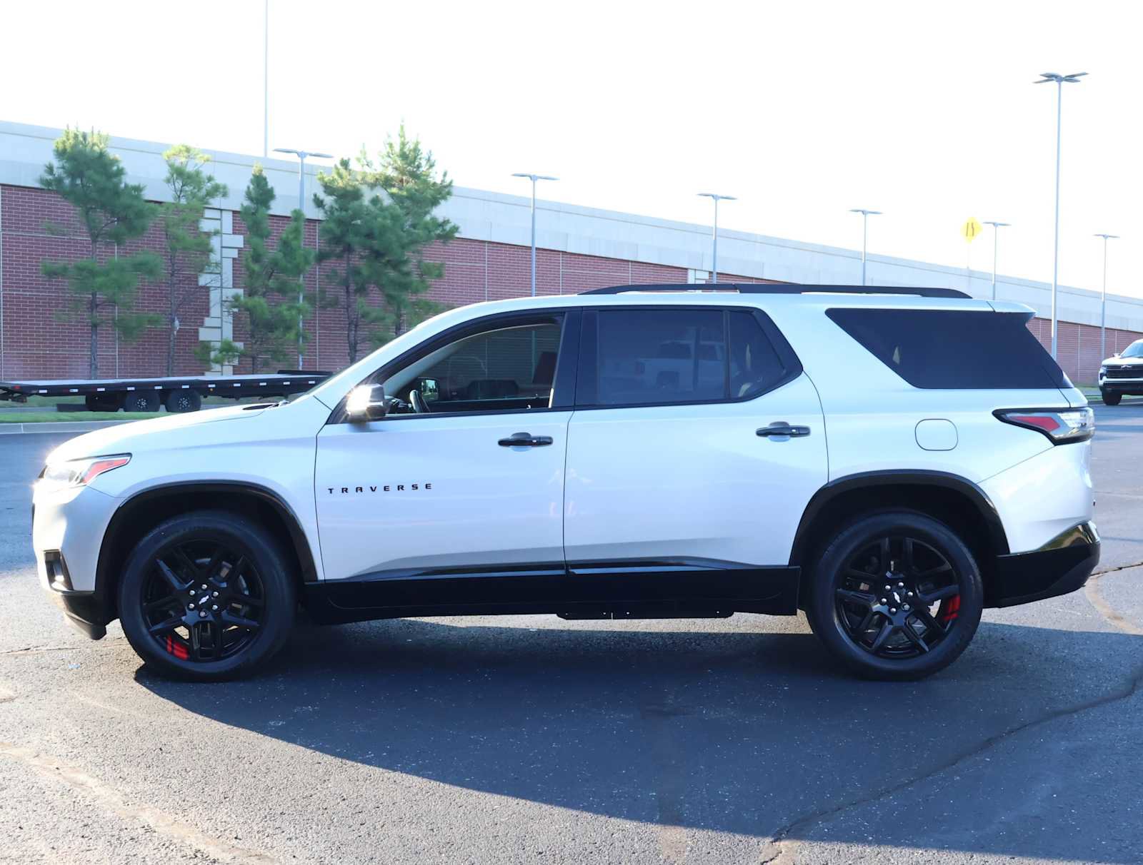 2021 Chevrolet Traverse Premier photo 31
