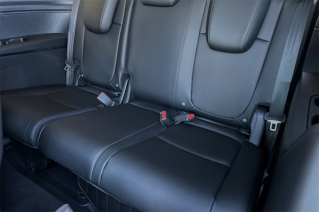 2025 Honda Odyssey EX-L photo 16
