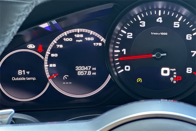 2021 Porsche Cayenne Base photo 23