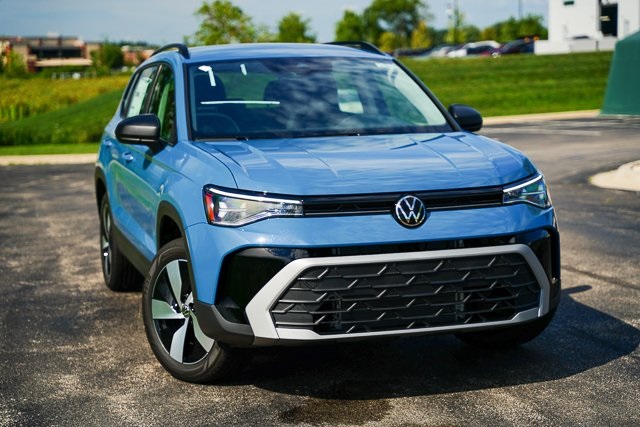 2025 Volkswagen Taos S photo 3
