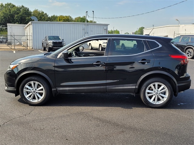 2019 Nissan Rogue Sport S photo 6