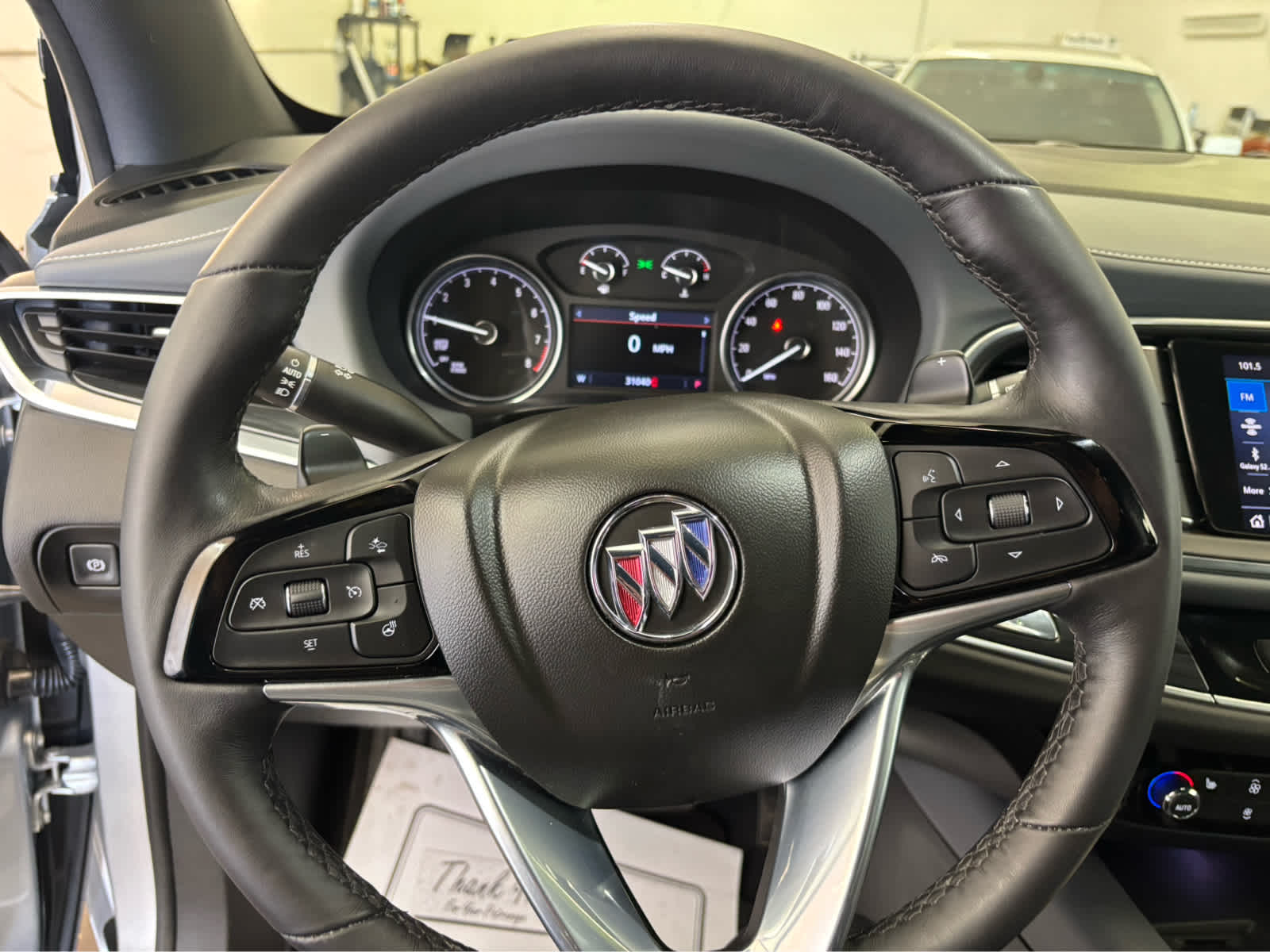 2022 Buick Enclave Essence photo 9