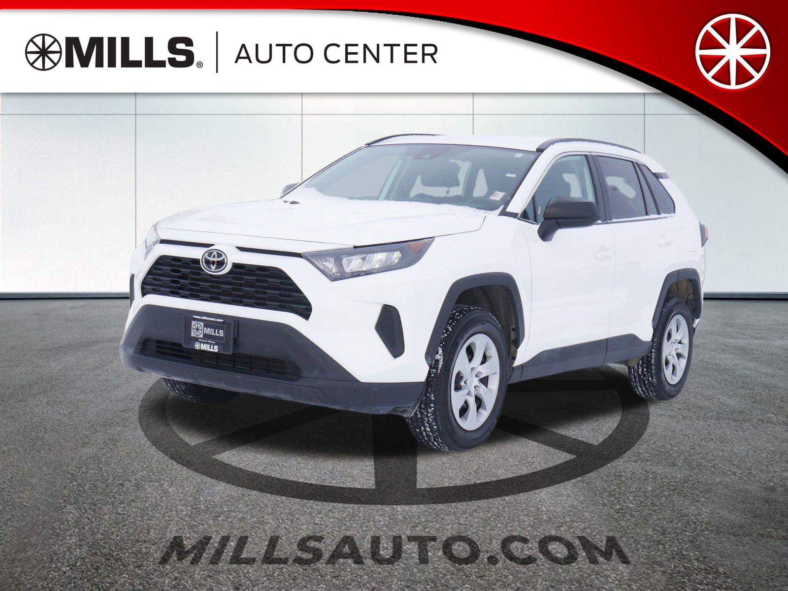 2021 Toyota RAV4 LE's photo