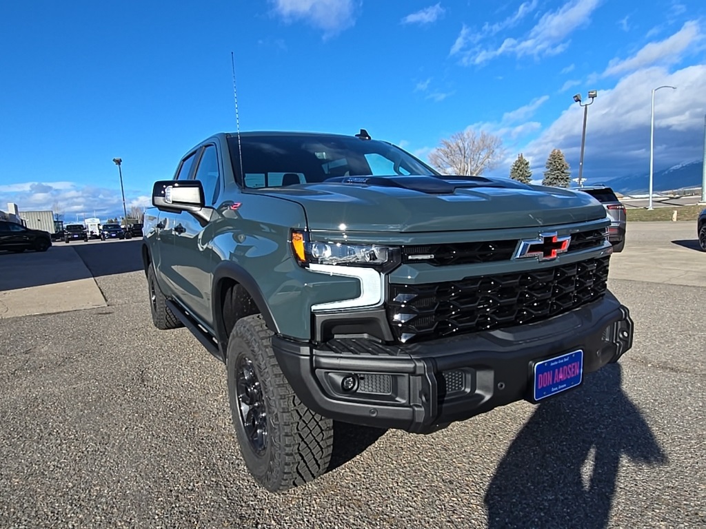 2026 Chevrolet Silverado 1500 ZR2's photo